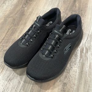 Skechers Memory Foam Slip On Sneakers - size 7 wide